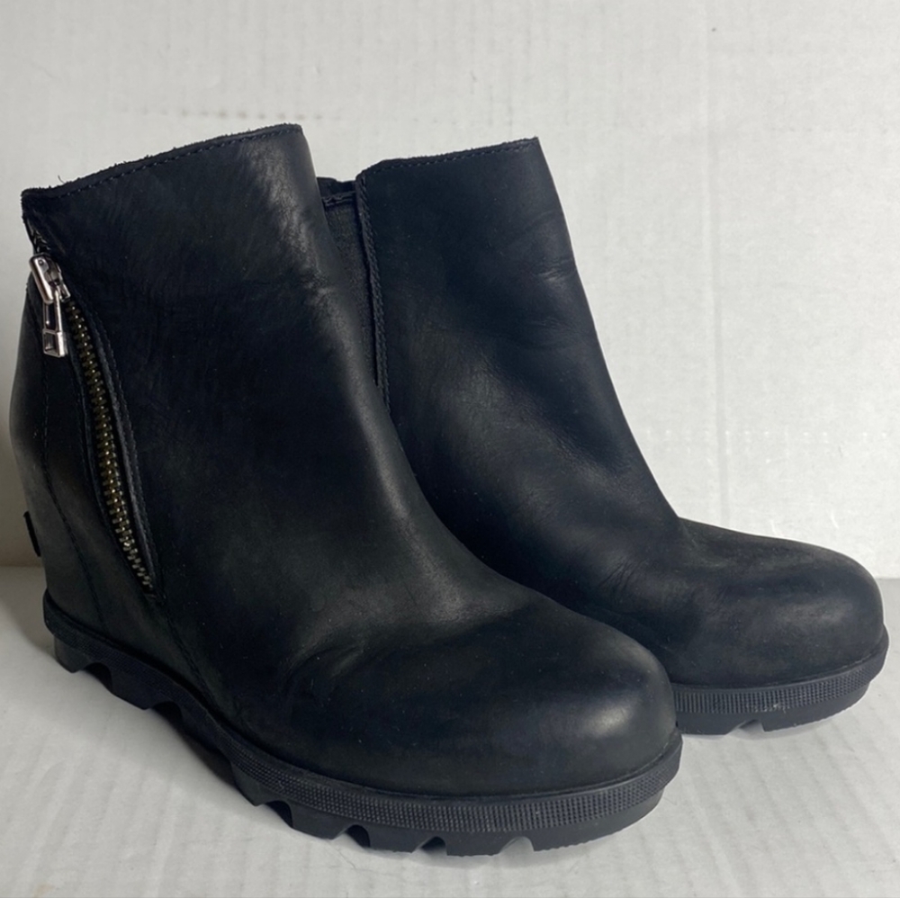 Sorel Joan of Arctic Wedge Boots Sz 5.5